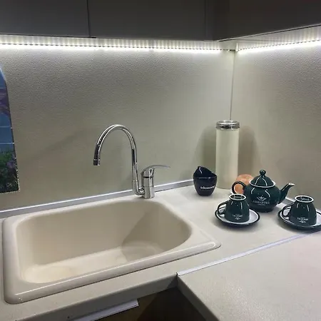 Luxury Seaside With Jacuzzi & Garden - Warna