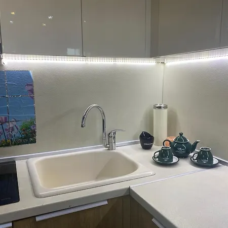 Luxury Seaside With Jacuzzi & Garden - * Warna