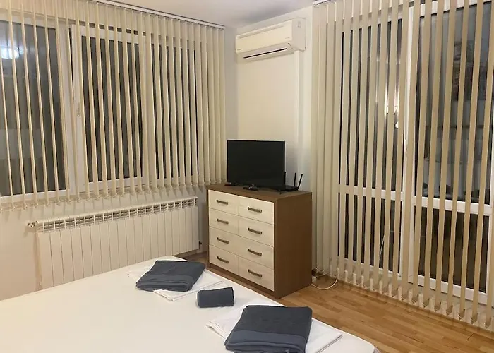 Nyaraló Luxury Seaside With Jacuzzi & Garden - *