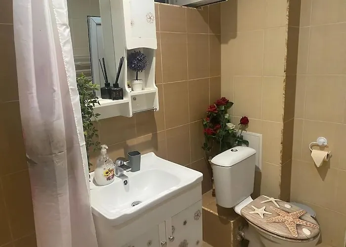 Luxury Seaside With Jacuzzi & Garden - *