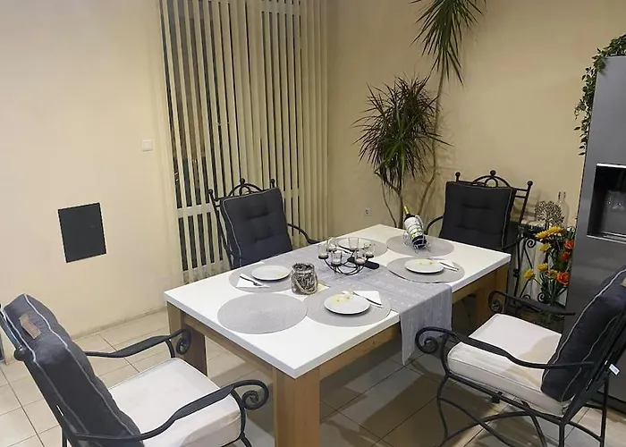 Luxury Seaside With Jacuzzi & Garden - Varna