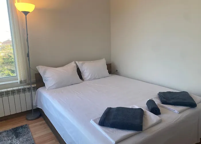 Nyaraló Luxury Seaside With Jacuzzi & Garden - Várna