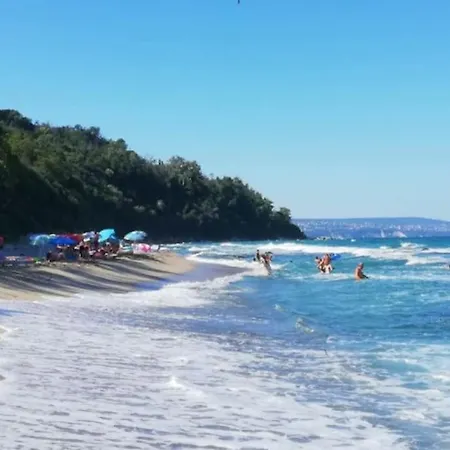 Luxury Seaside With Jacuzzi & Garden - *