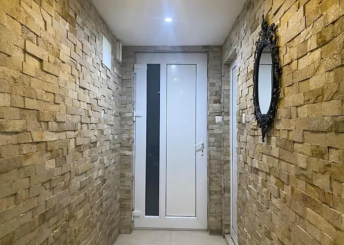 Holiday home Luxury Seaside With Jacuzzi & Garden -