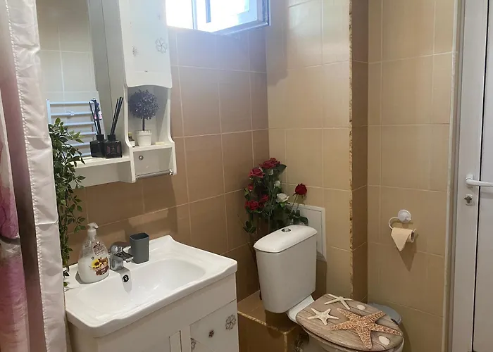 Holiday home Luxury Seaside With Jacuzzi & Garden -